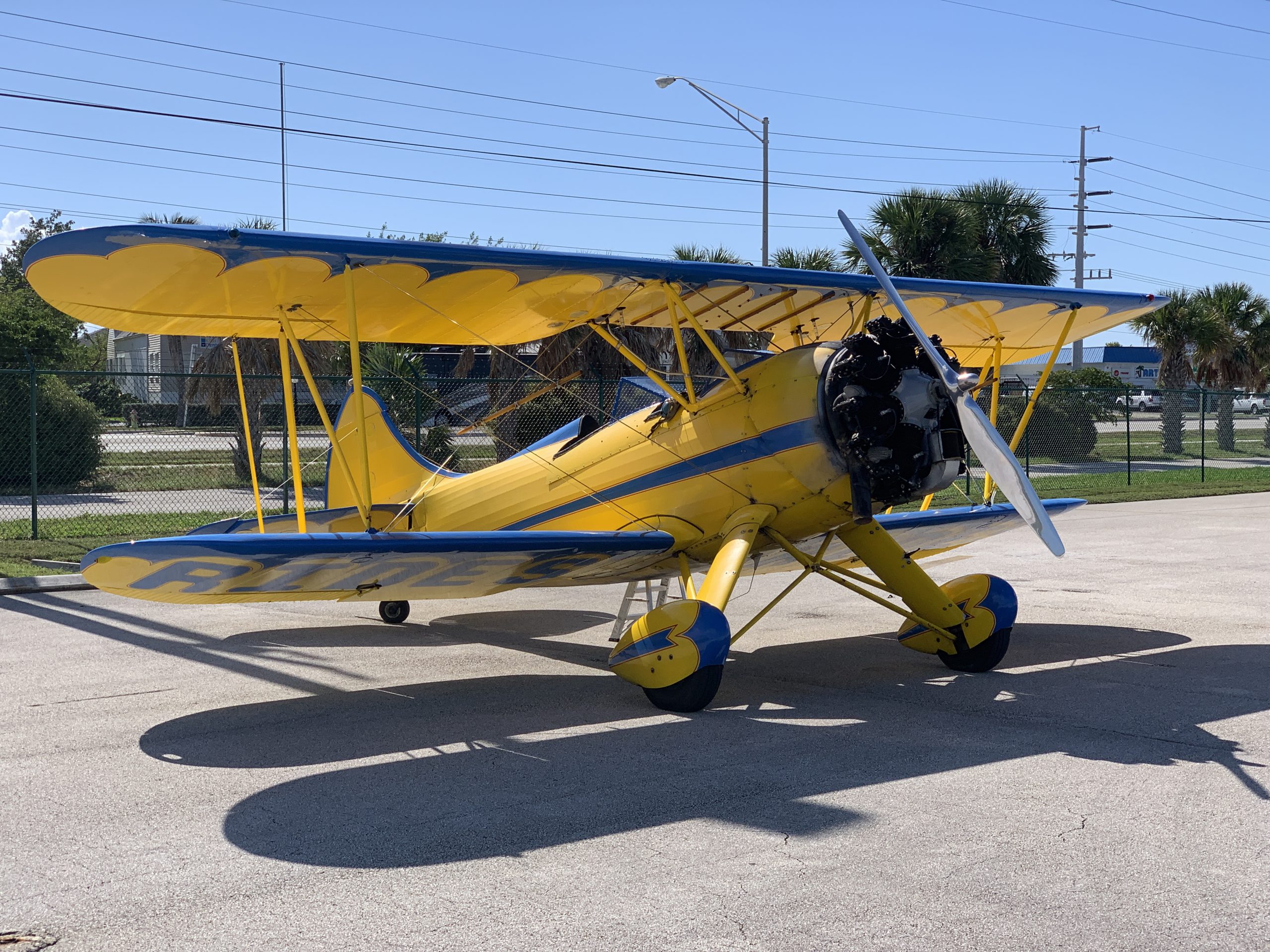 WACO UPF-7 en Marathon, Florida
