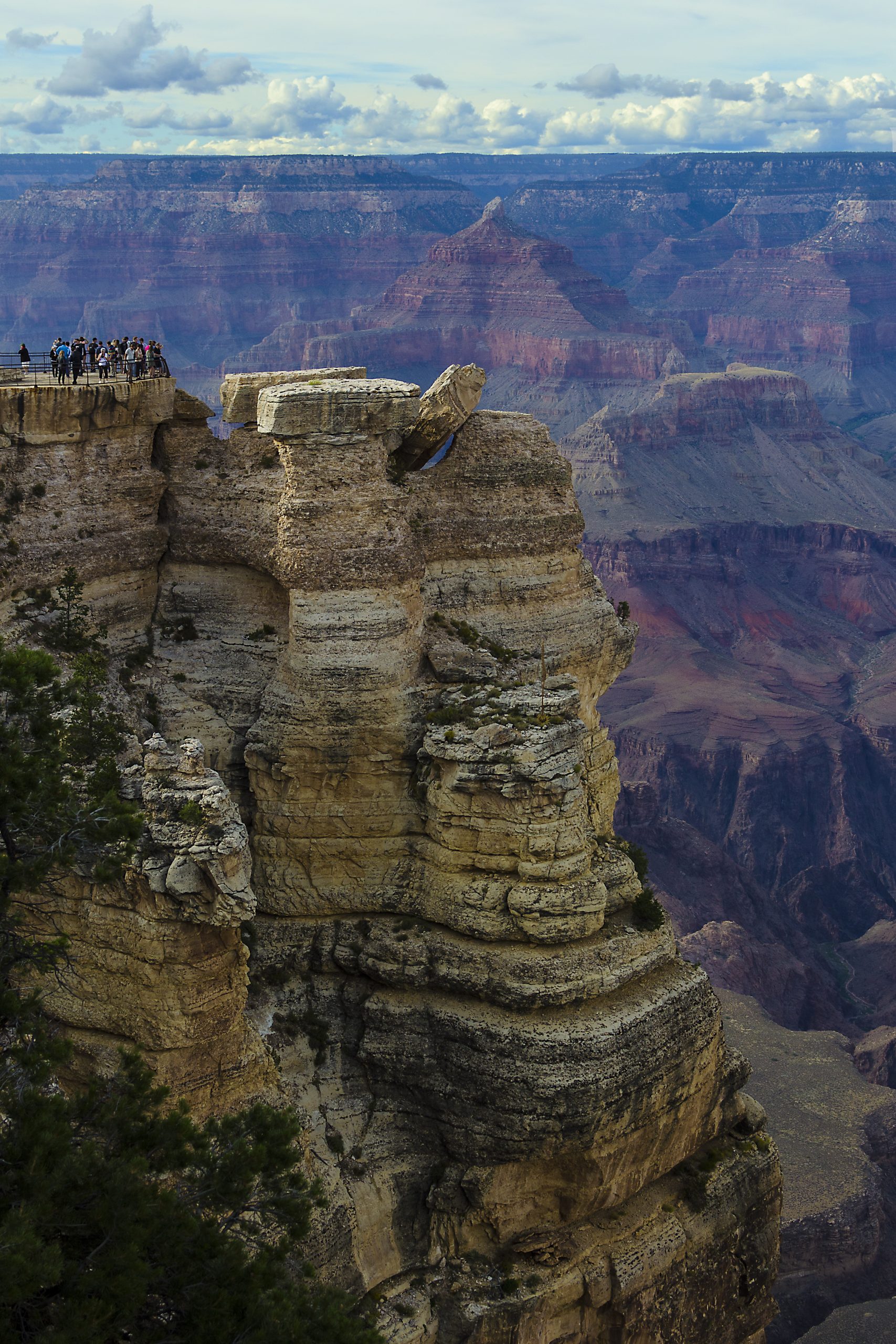 El Gran Cañón del Colorado y la Ruta 66 desde Williams (Arizona) El Gran Cañón del Colorado y la Ruta 66 desde Williams (Arizona)