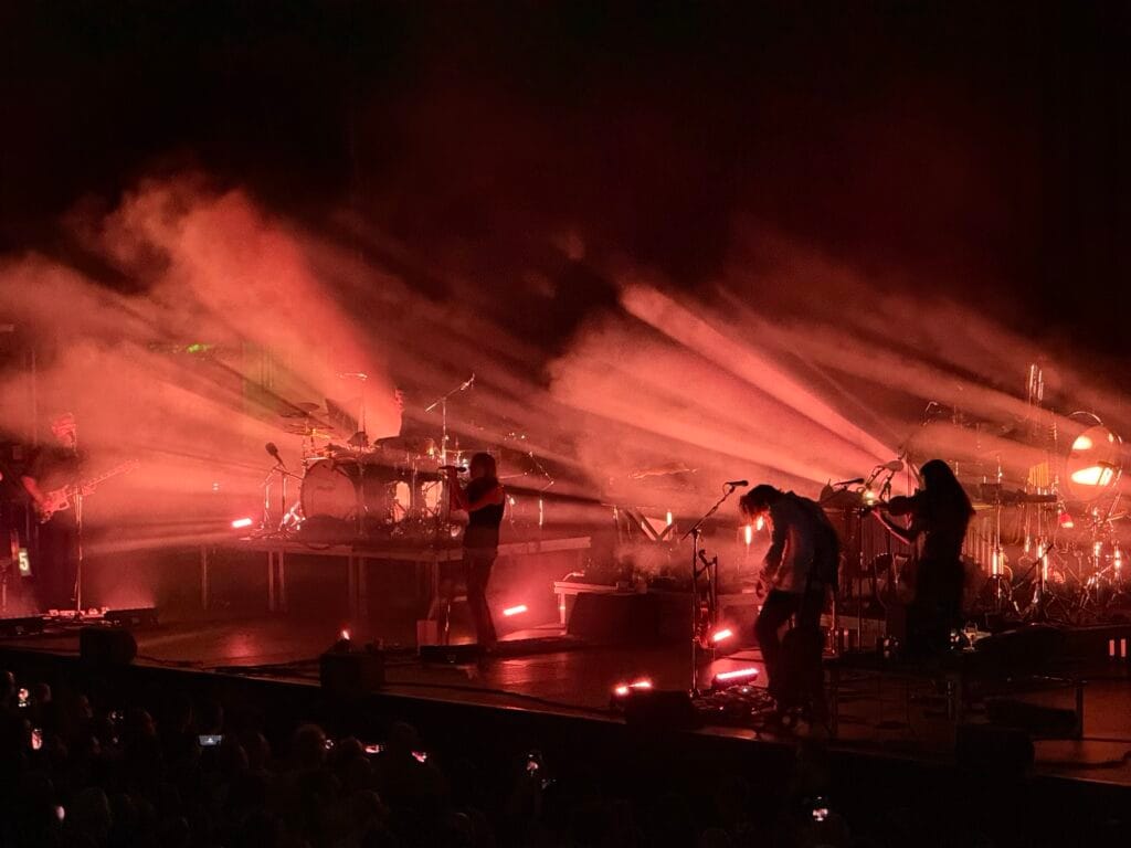 Beth Gibbons - Lives Outgrown (2024) Beth Gibbons - Lives Outgrown (2024)